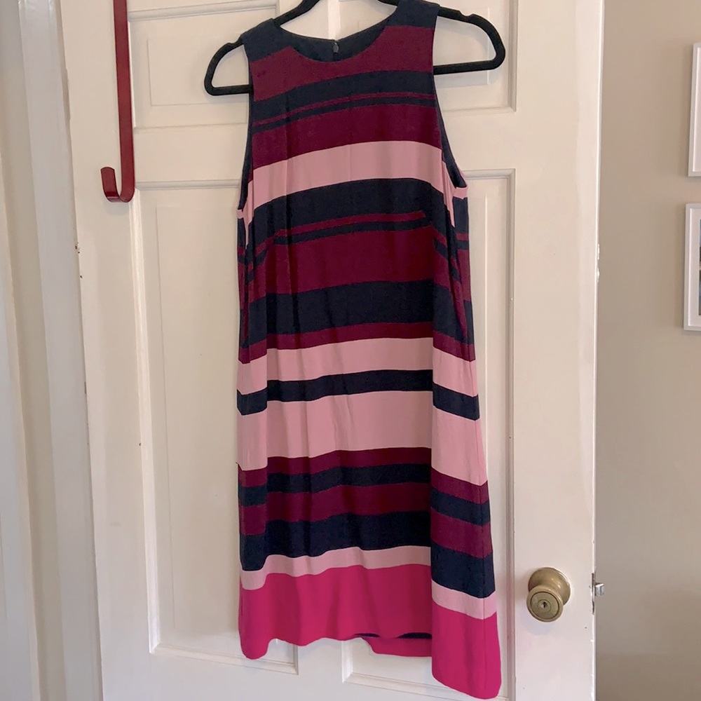 Striped shift dress - 8